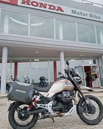 Moto Guzzi V85 TT TRAVEL EDITION