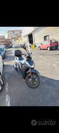 SH 30O SPORT