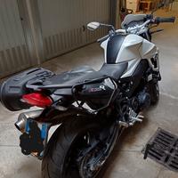 BMW  F800R 