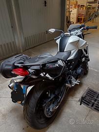 BMW  F800R 