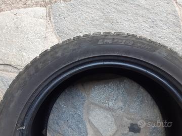 4 pneumatici invernali Bridgestone 235/50 R18 97H