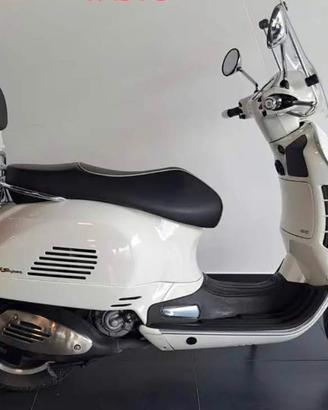 Vespa 300 Gts Super Sport