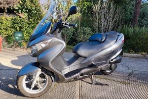 STANCO DEL TRAFFICO A BOLOGNA - SUZUKI BURGMAN 200