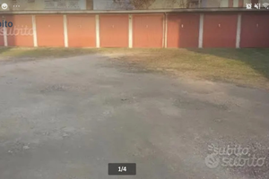 Box auto adiacenze centro