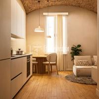 4 LOCALI COMPLETAMENTE RISTRUTTURATO IN STABILE DI