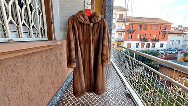 PELLICCIA DI VISONE FEMMINA