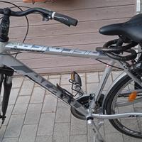 bici uomo da passeggio e trekking