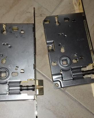 N 4 serrature x porte interne con chiave  nuove ma