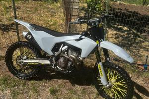 husqvarna cross   350 218