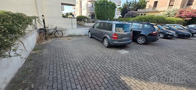 2 Posti Auto cancello automatico