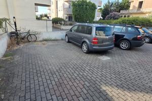 2 Posti Auto cancello automatico