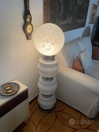 Lampada del 1973 in stile space age