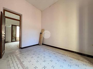 5 LOCALI A CASTELLAMMARE DEL GOLFO