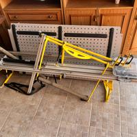 Porta scala e scaffalatura per furgone