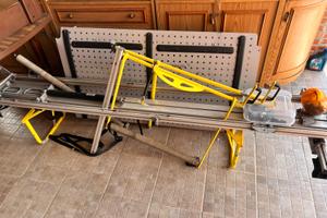 Porta scala e scaffalatura per furgone