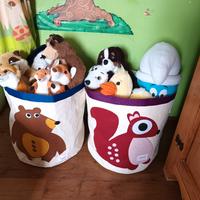 Cestoni porta giochi marca sprouts e peluche 
