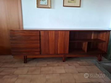 sideboard in palissandro anni 60', 70'.
