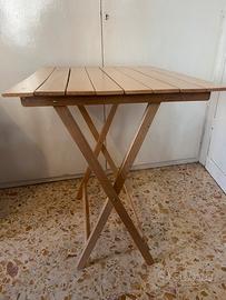 Tavolo pieghevole in legno