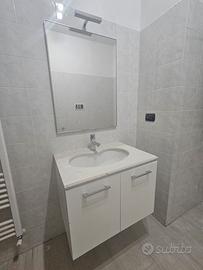mobile bagno con specchio 