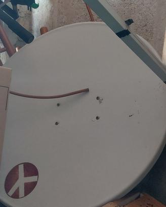 PARABOLA TV con LNB
