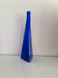 bottiglia triangolare vetro 