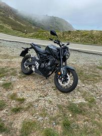 Honda CB 125 R