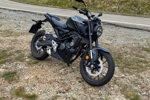 Honda CB 125 R