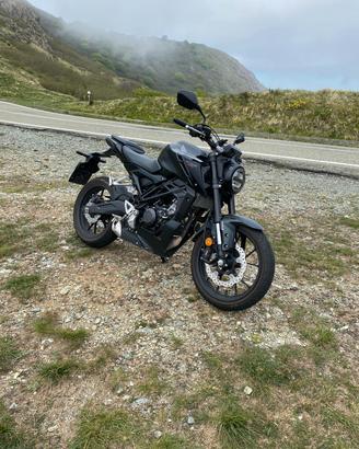 Honda CB 125 R