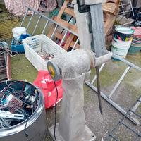 smerigliatrice a colonna piu'nastro