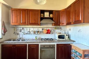 Trilocale ristrutturato con garage