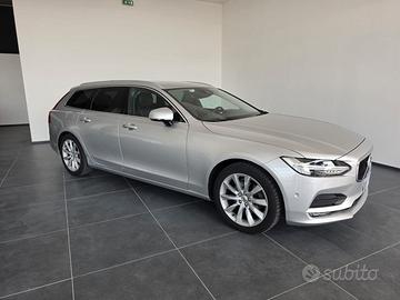 VOLVO V90 D4 MOMENTUM AUTOM.