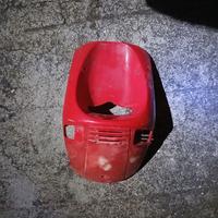 carena anteriore con frecce e cupolino con faro