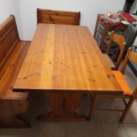 tavolo/cassapanca/ sedie/mobile sala