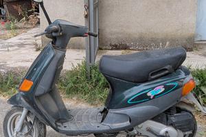 piaggio zip