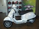 piaggio-vespa-300-gts-super-e5-