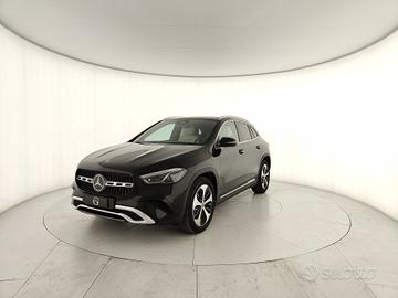 MERCEDES-BENZ GLA 200 d