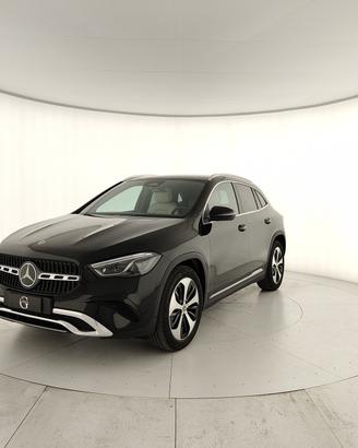 MERCEDES-BENZ GLA 200 d
