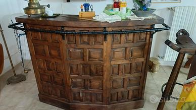 angolo bar + sedie + mobile bottiglie