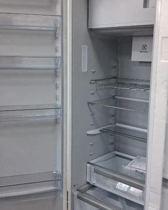 ELECTROLUX FRIGO INCASSO 177 CM + CELLA EFD6DD18S