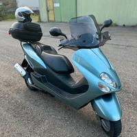 Scooter Yamaha 180