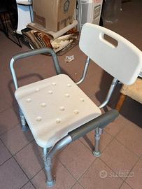 Sedia da doccia con schienale e braccioli
