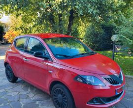 LANCIA Ypsilon 1.0 70CV Hybrid Silver - 2023