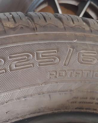 Gomme inv run flat Nokian con cerchi originali bmw