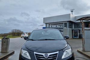 Lancia Ypsilon 2014 , auto grandinat prezzo occas.