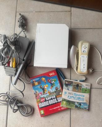 Nintendo Wii console con gioco Super Mario Bros