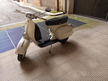 Vespa GL 150 del 1963 iscritta FMI Targa Oro