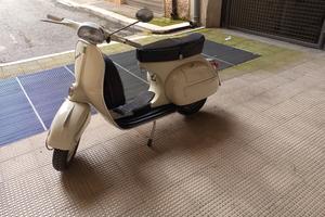 Vespa GL 150 del 1963 iscritta FMI Targa Oro
