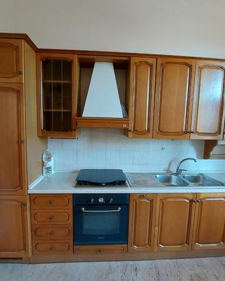  cucina con frigo nuovo