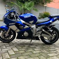 Yamaha R6