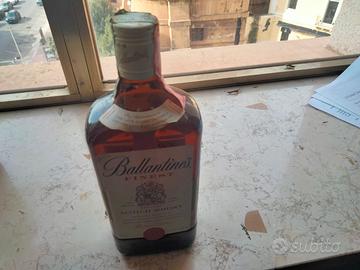 whisky ballantines vintage